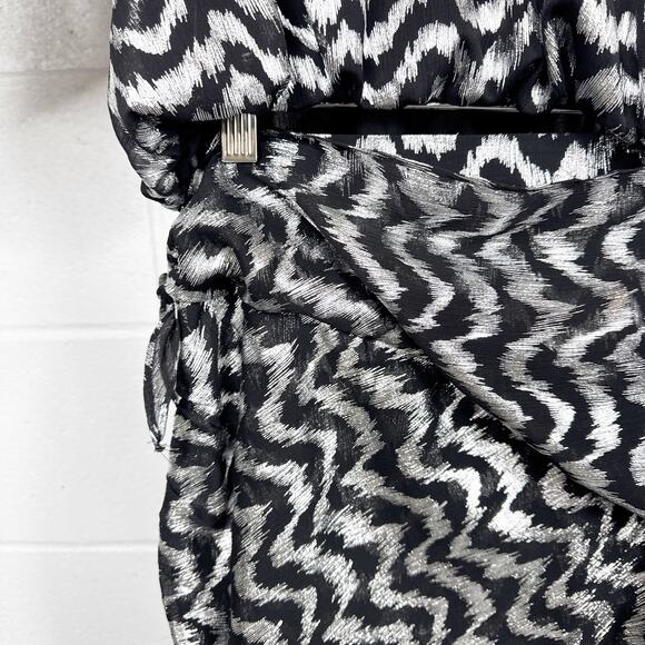 Zara Black and White Zigzag Dress - Picture 7 of 12